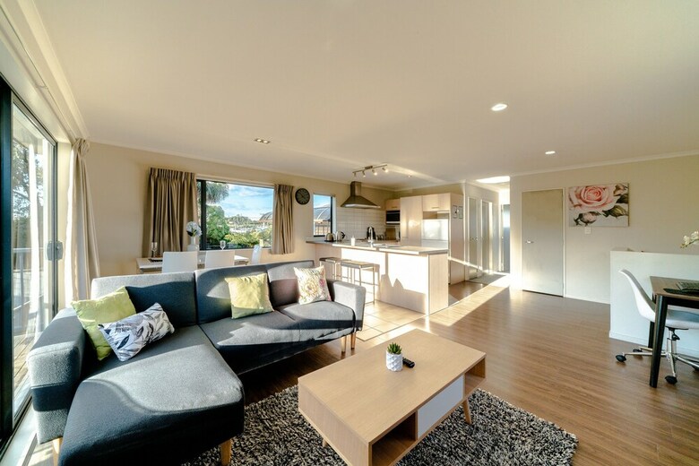 Glenfield Central Modern 1 Bdr Unit