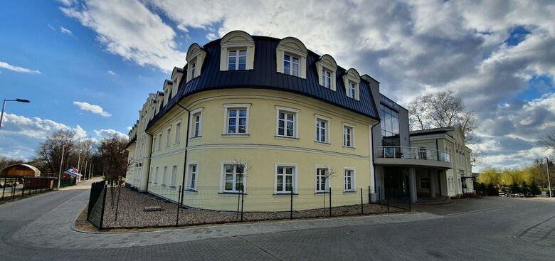 Hotel Nadodrza?ski Dw�r