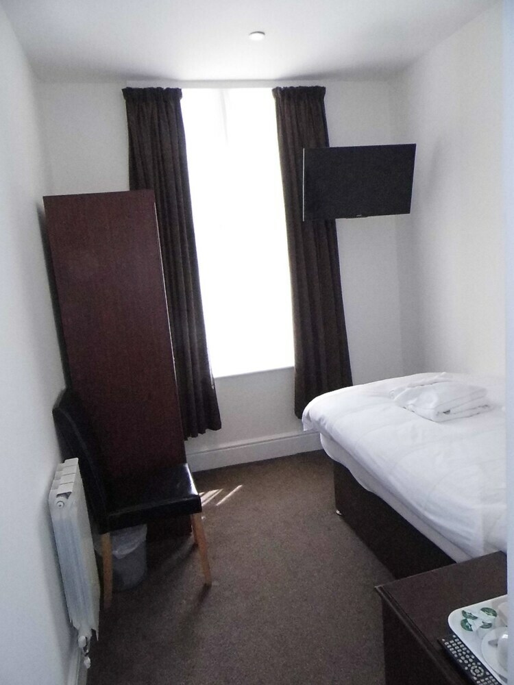 Bed & Breakfast The Kerswell Hotel