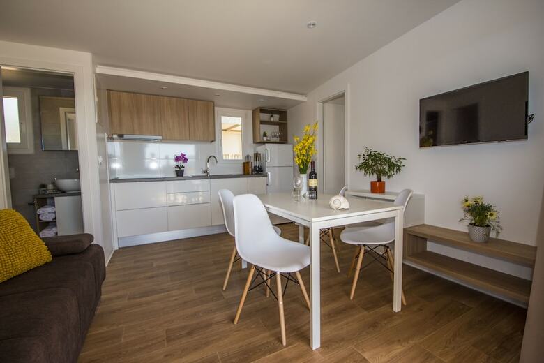 Mobile Homes At Camping Ugljan Resort