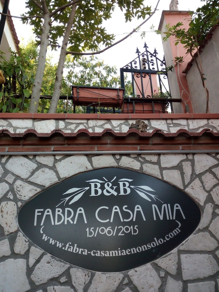 Hotel Villaggio Fabra Casa Mia E Non Solo...
