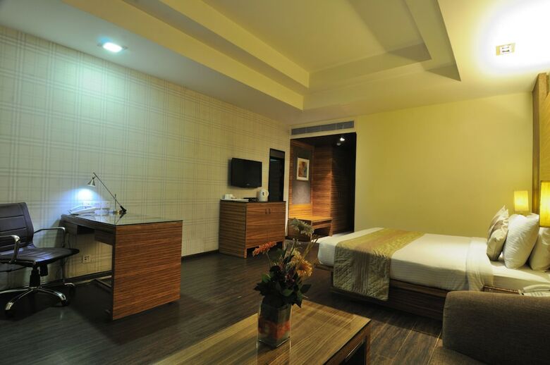 Hotel Mapple Emerald