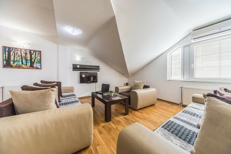 Hotel F Apartments