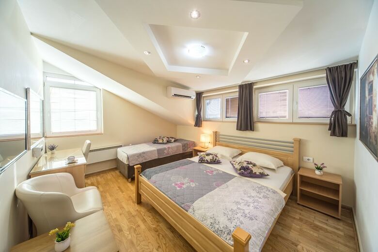 Hotel F Apartments