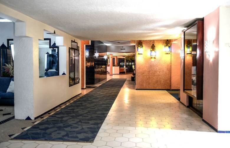 Umh Tarik Hotel
