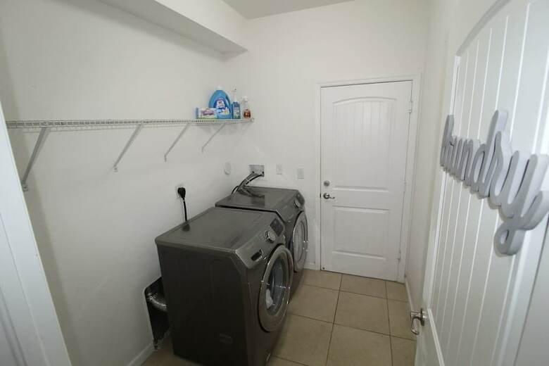 4br 3ba House In Miami By Asvr-12748