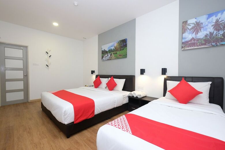Hotel Oyo 89492 Carlton Inn Bukit Ubi