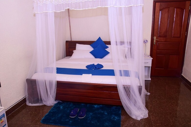 Zebra Tourism  Hotel