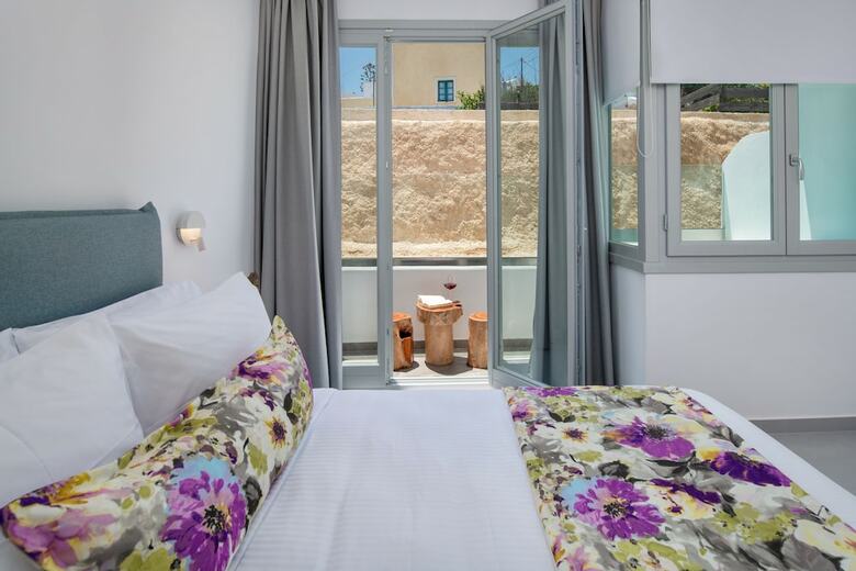 Hotel Harmony Suites