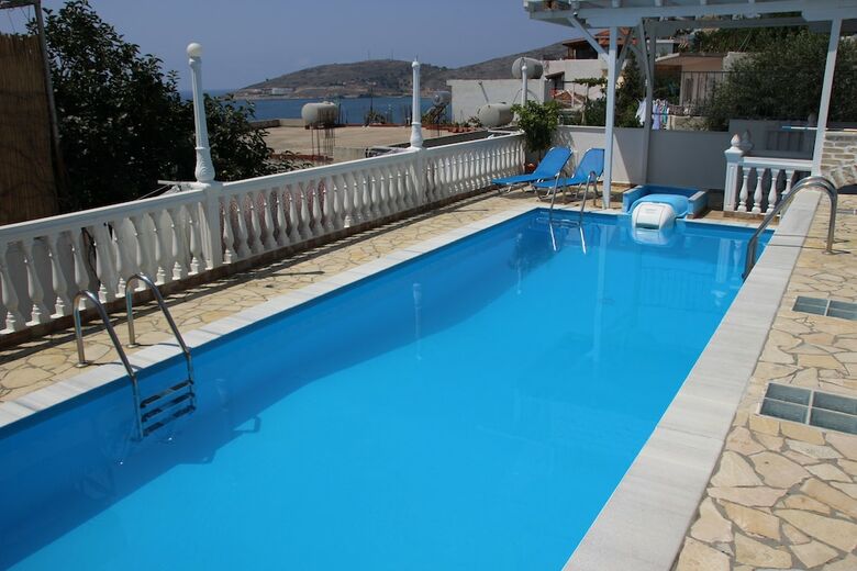 Aparthotel Qeparo Napolon Complex