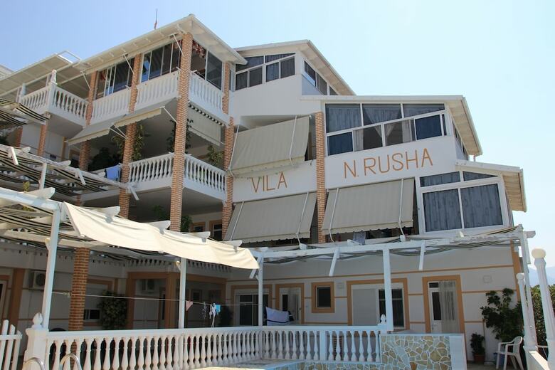 Aparthotel Qeparo Napolon Complex
