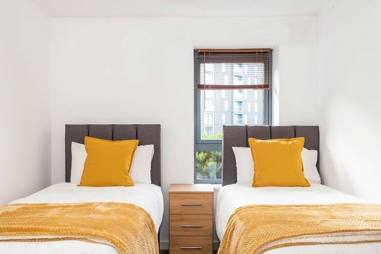 Bouverie Apartment