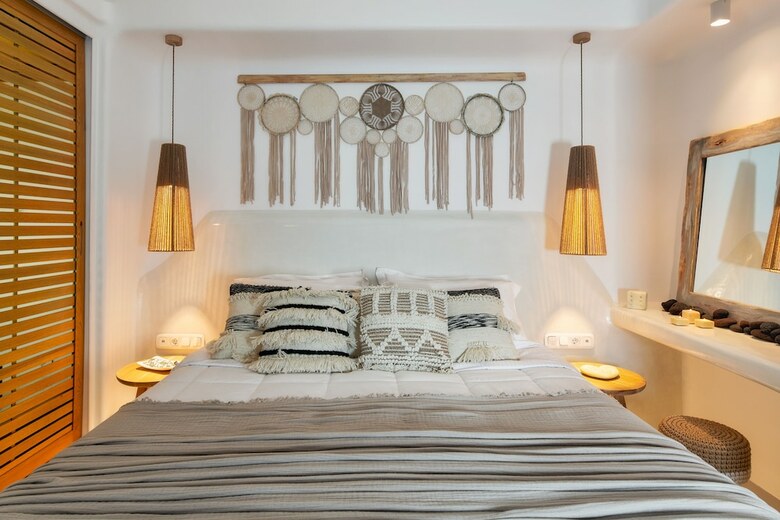 Milestone Villas