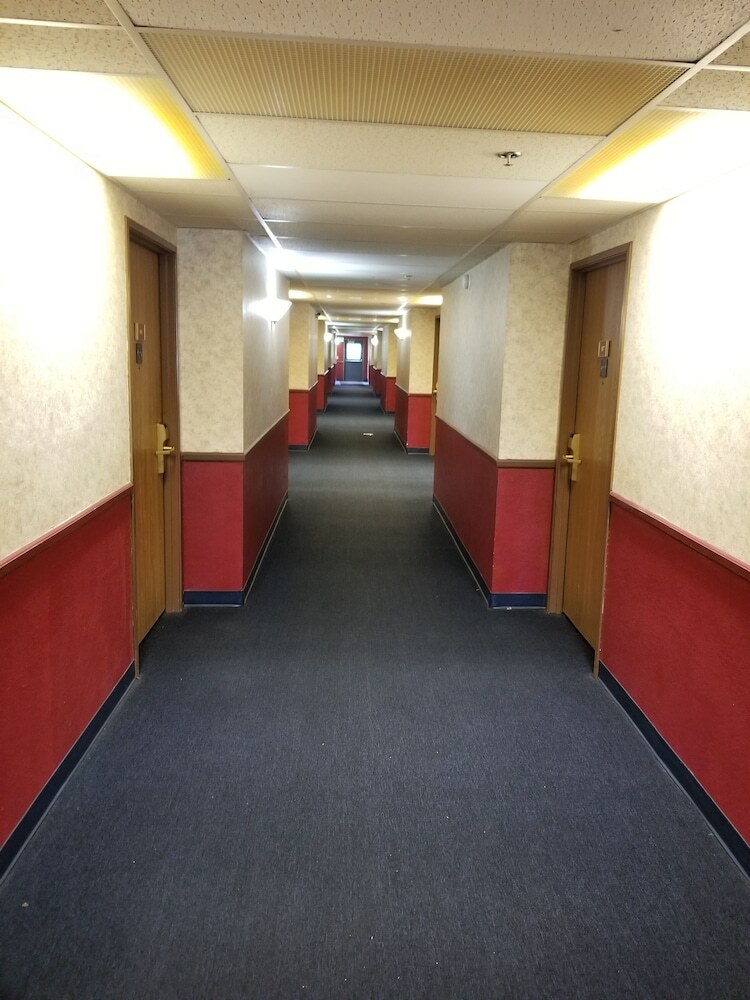 Hotel Fort Wayne Inn