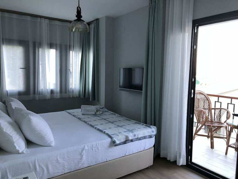 Pharos Boutique Hotel