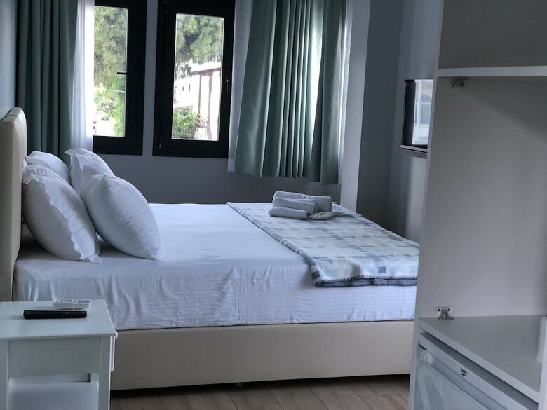 Pharos Boutique Hotel