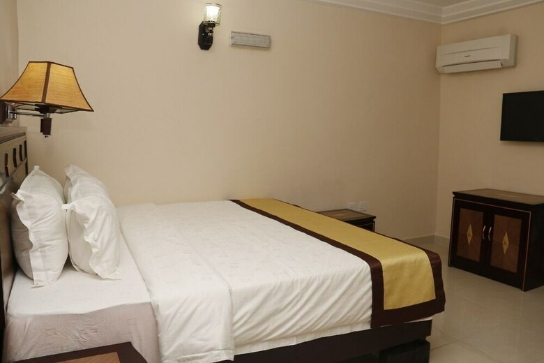 Commordore Hotel
