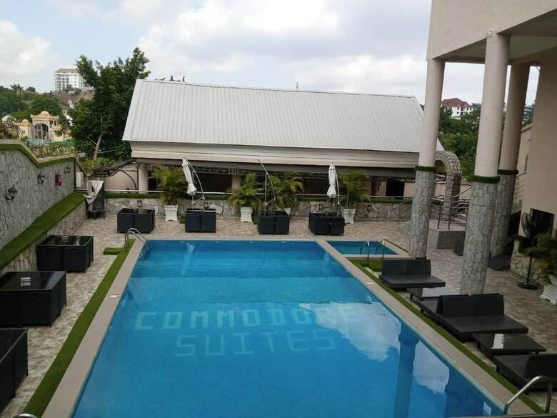Commordore Hotel