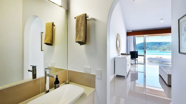 Bella Vista E9 Ocean View Spacious 2 Bed
