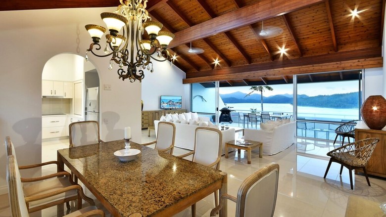 Bella Vista E9 Ocean View Spacious 2 Bed