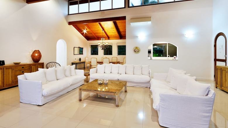 Bella Vista E9 Ocean View Spacious 2 Bed