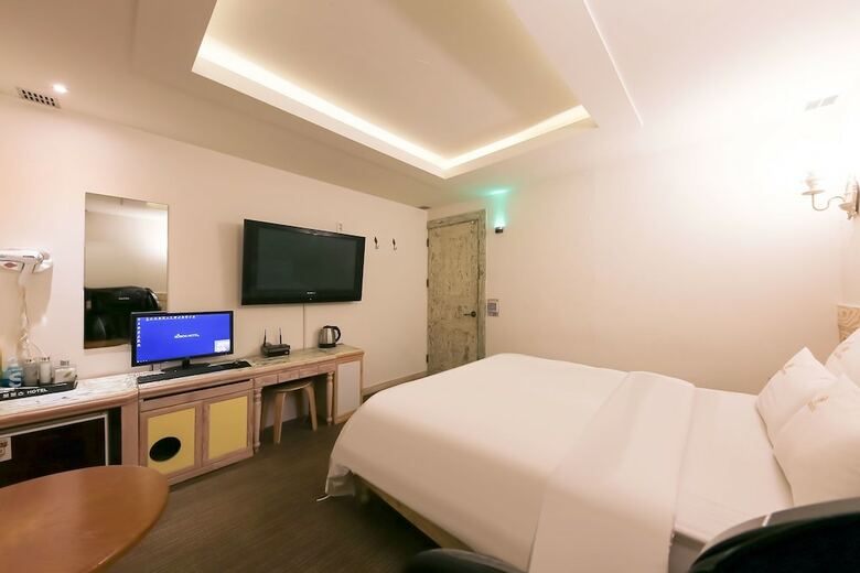 Hotel Bobos