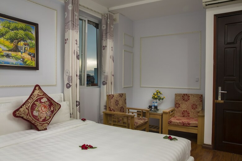 Camel City Hotel