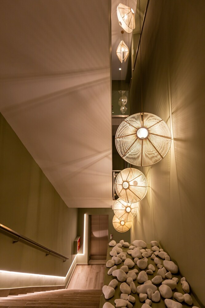 Eleals Hotel