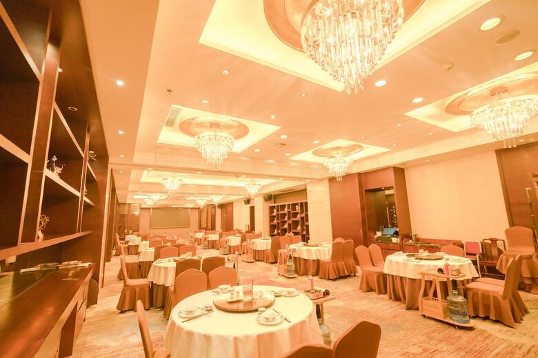 King Century Hotel
