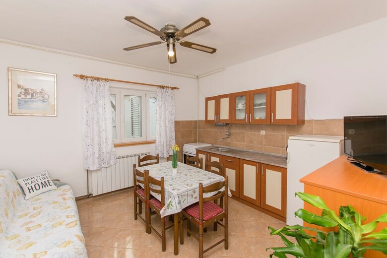Apartments Miroslava