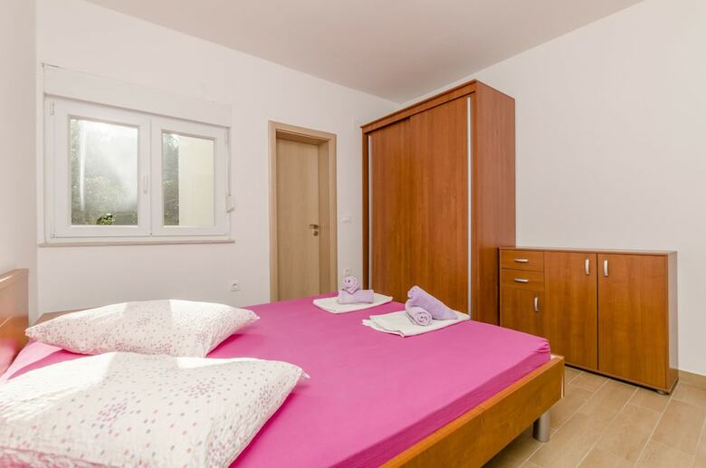 Apartment Ivo