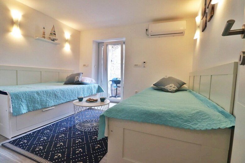 Apartamentos House Stone House Mia Casa