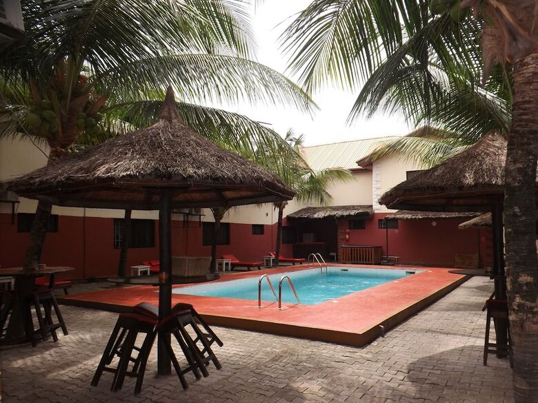 Hotel La Playa Suites