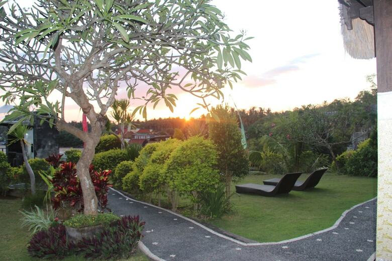 Bed & Breakfast Agung View Nusa Penida