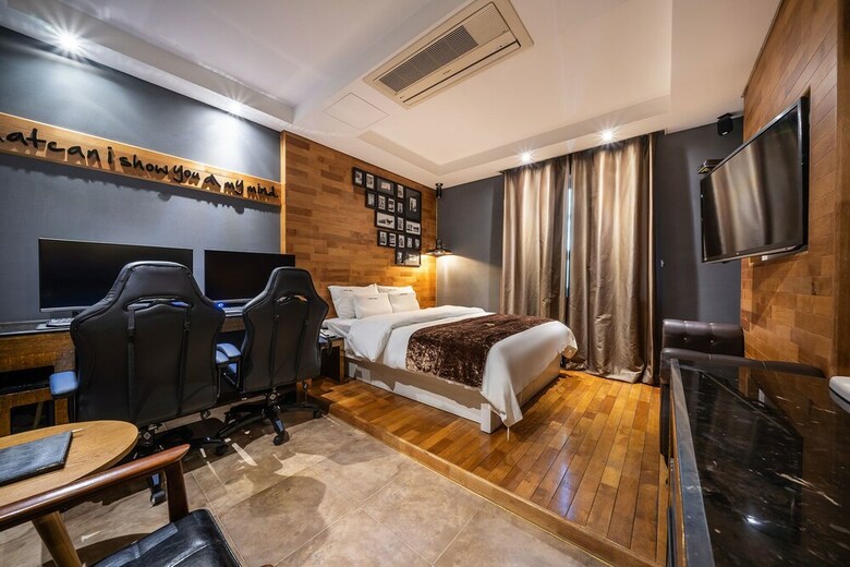 Blixx Hotel