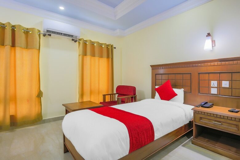 Oyo 417 Hotel Lacoul Inn