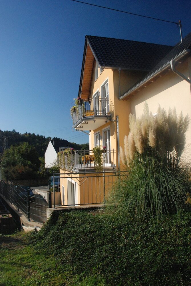 Hotel Wein- Und Gaestehaus Genetsch