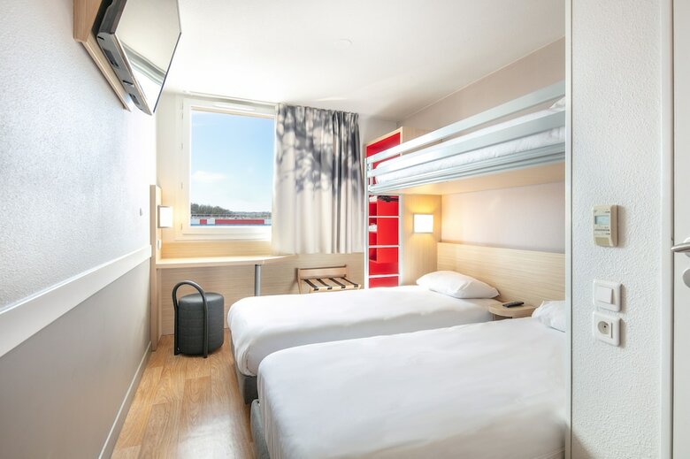 Hotel Premiere Classe Lyon Est - Saint Quentin Fallavier - A�roport
