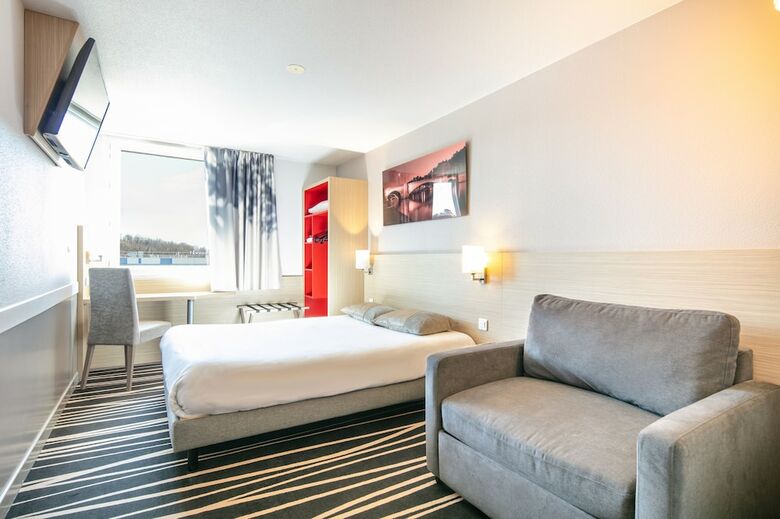 Hotel Premiere Classe Lyon Est - Saint Quentin Fallavier - A�roport