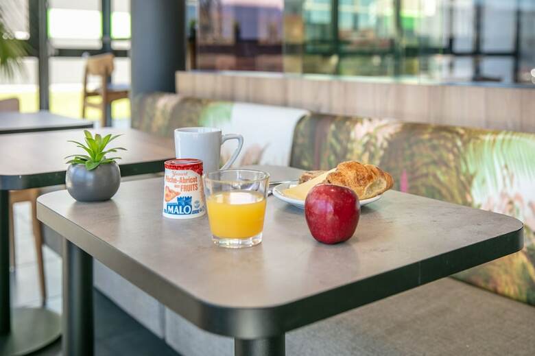 Hotel Premiere Classe Lyon Est - Saint Quentin Fallavier - A�roport
