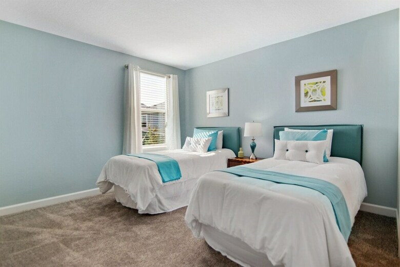Champions Gate 8br Pool Home