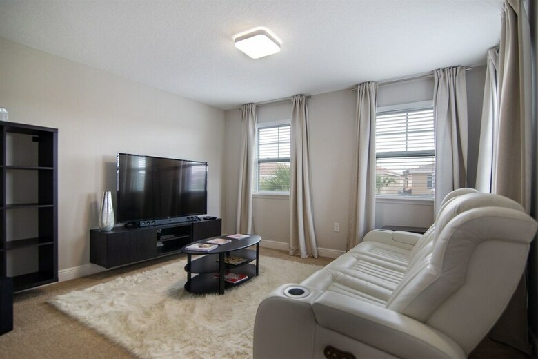 6br 5ba Solterra Pool Home