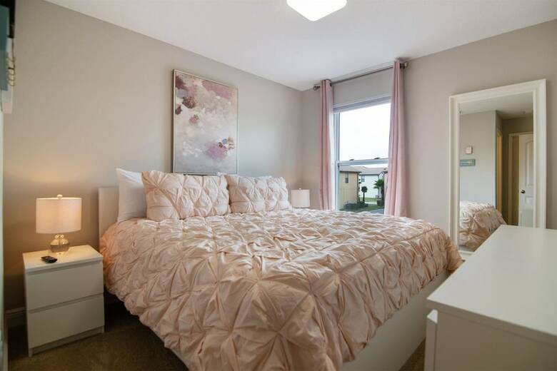 6br 5ba Solterra Pool Home