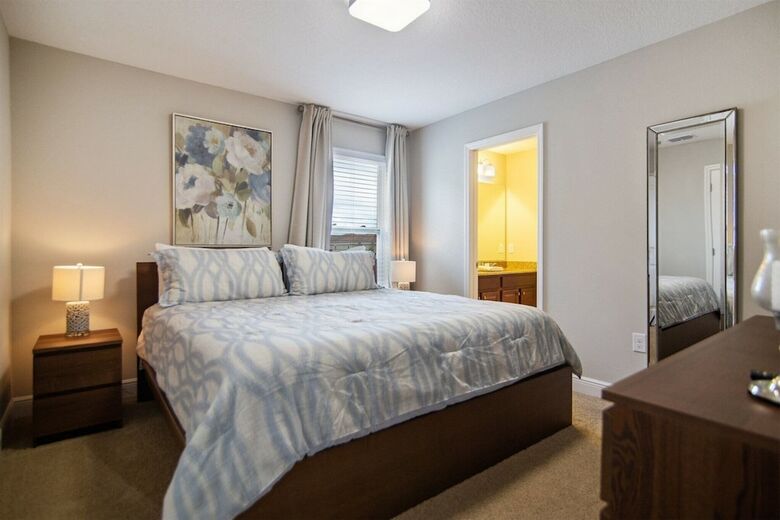 6br 5ba Solterra Pool Home