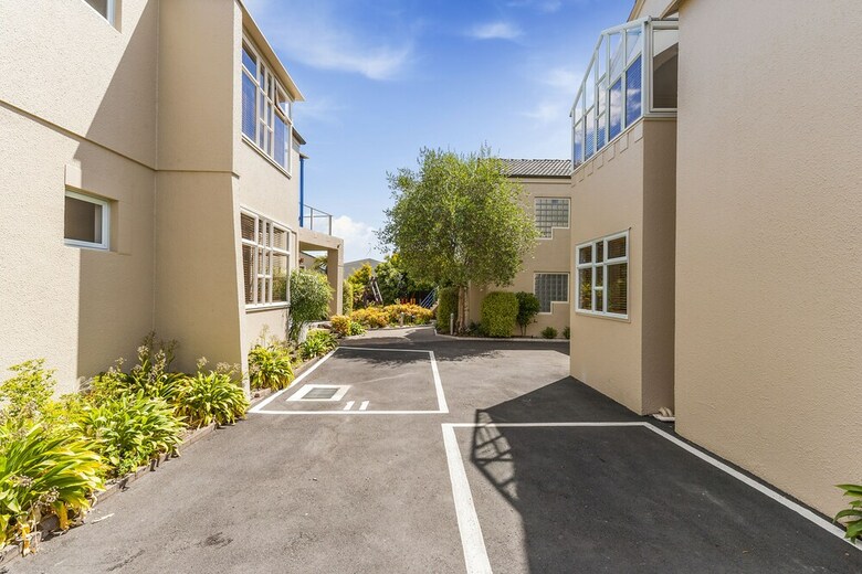 Aparthotel The Village Resort
