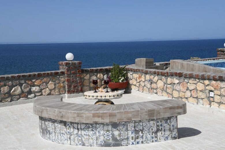 Starlight Luxury Seaside Villa