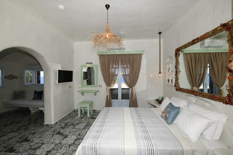 Starlight Luxury Seaside Villa