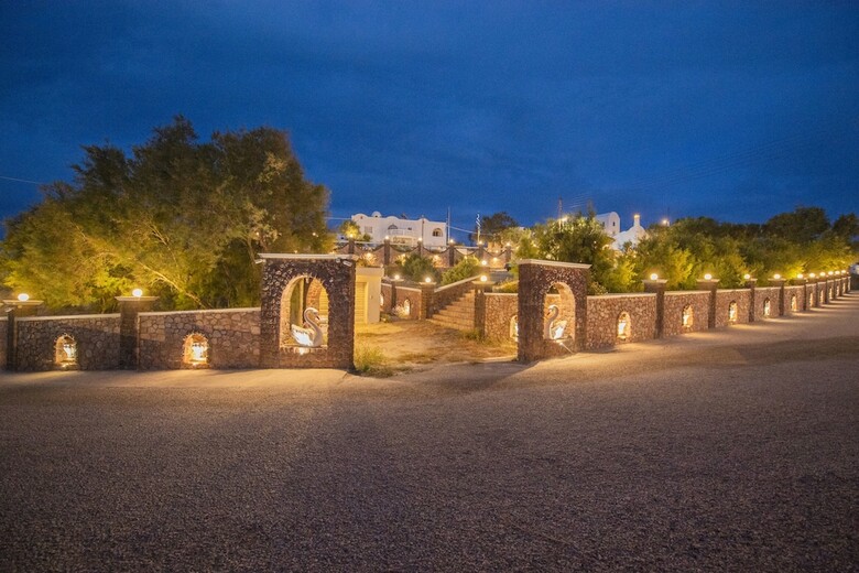 Starlight Luxury Seaside Villa