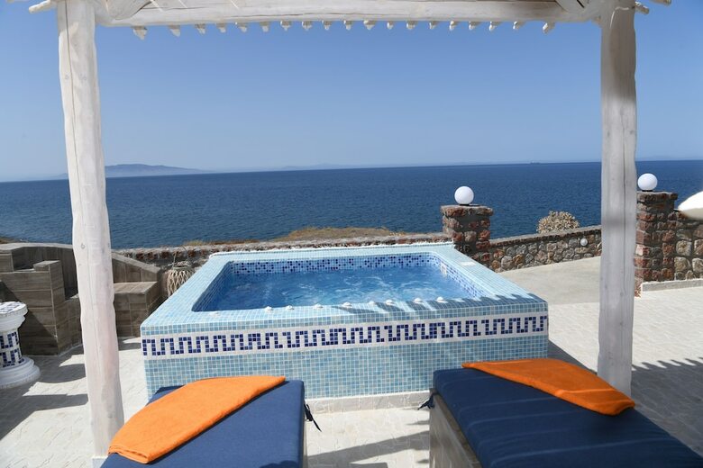 Starlight Luxury Seaside Villa