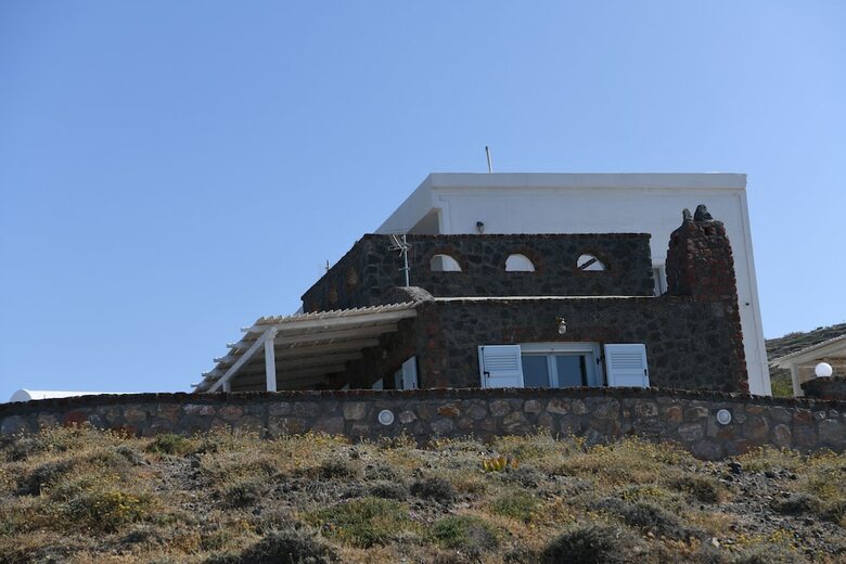 Starlight Luxury Seaside Villa